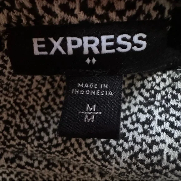 Express Mock Neck Sleeveless Textured Knit Top Black White Women’s Medium - Picture 6 of 6